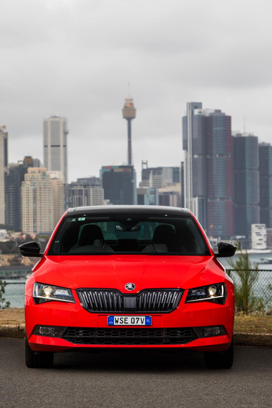  Skoda Superb 4x4 SportLine 2017 года  (AU) (фото 3 из 22)